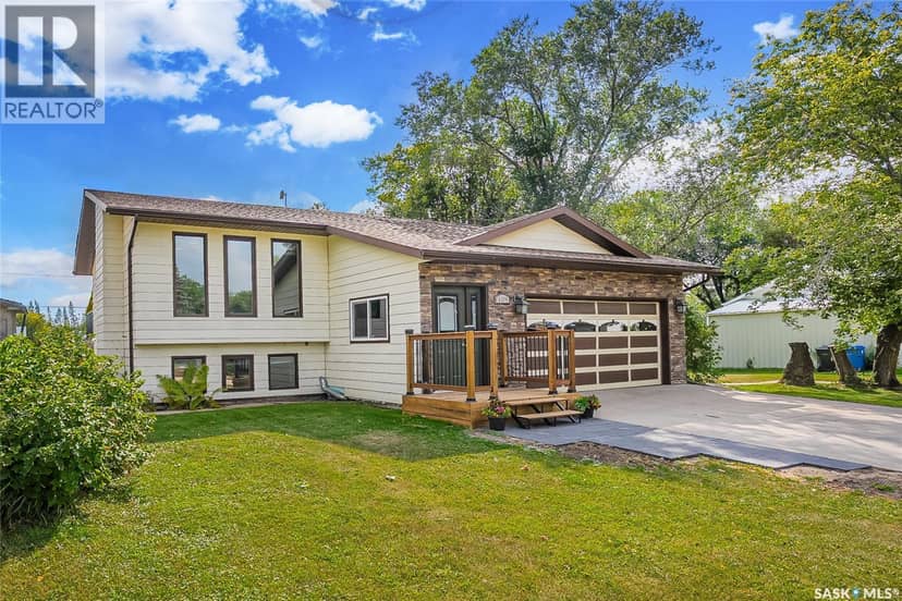 109 South AVENUE E, Hafford, photo 2