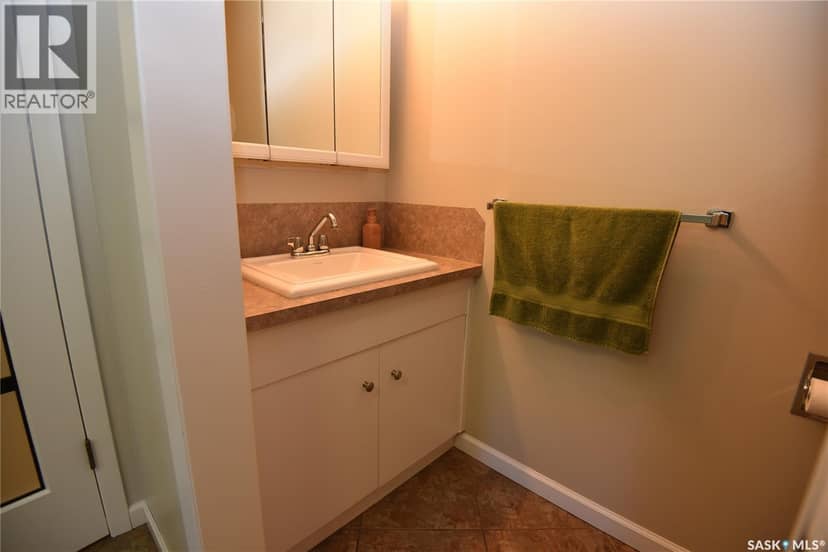 Hleck Home Quarter — photo 13 of 40
