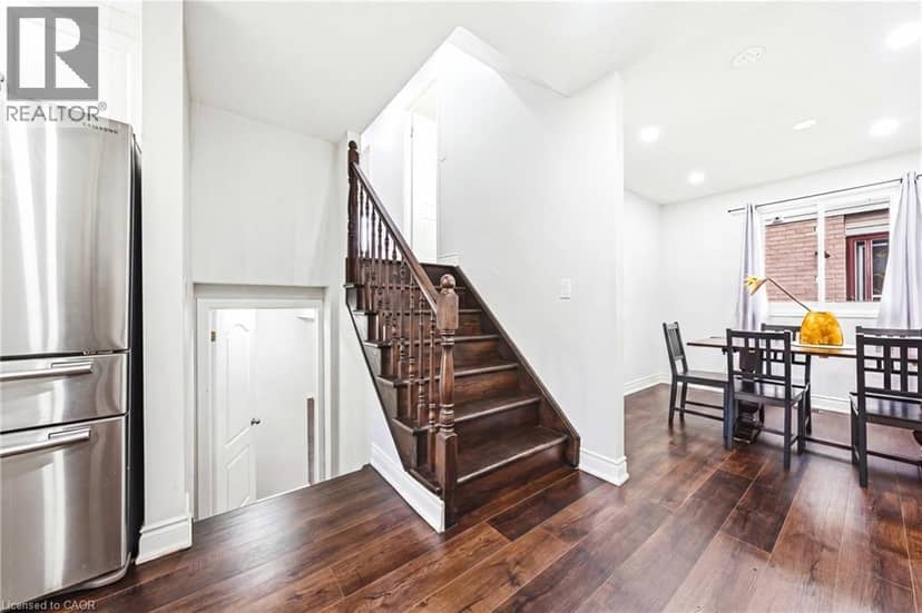 11 DRAKES Drive — photo 12 of 31