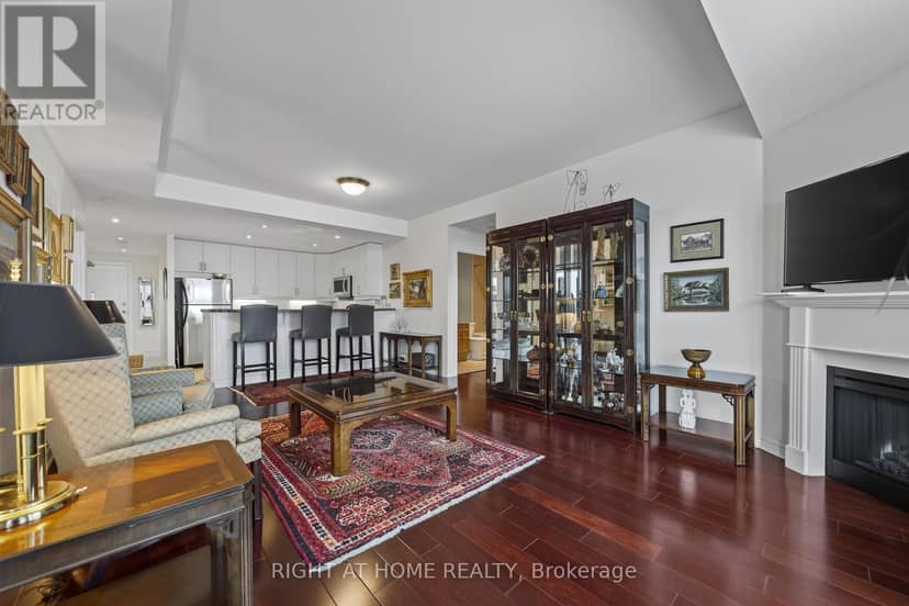 409 - 6 Toronto Street — photo 13 of 28