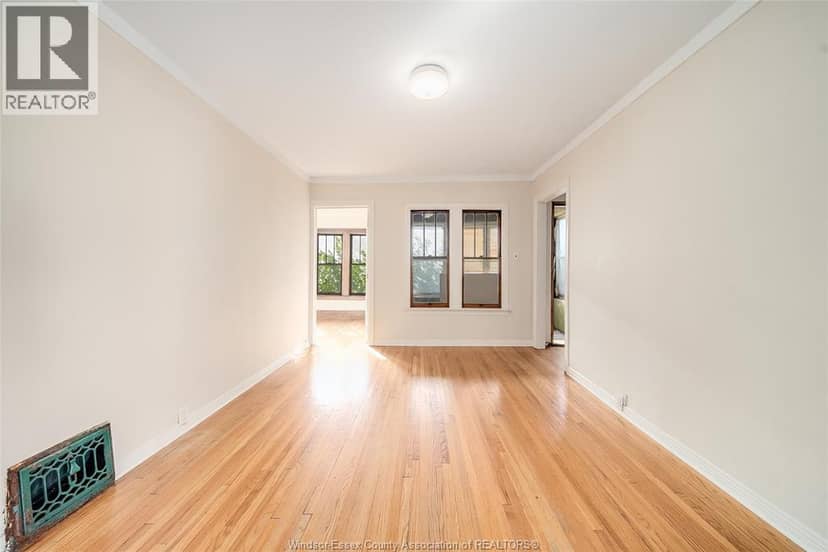 106-108 SHEPHERD STREET East — photo 19 of 40