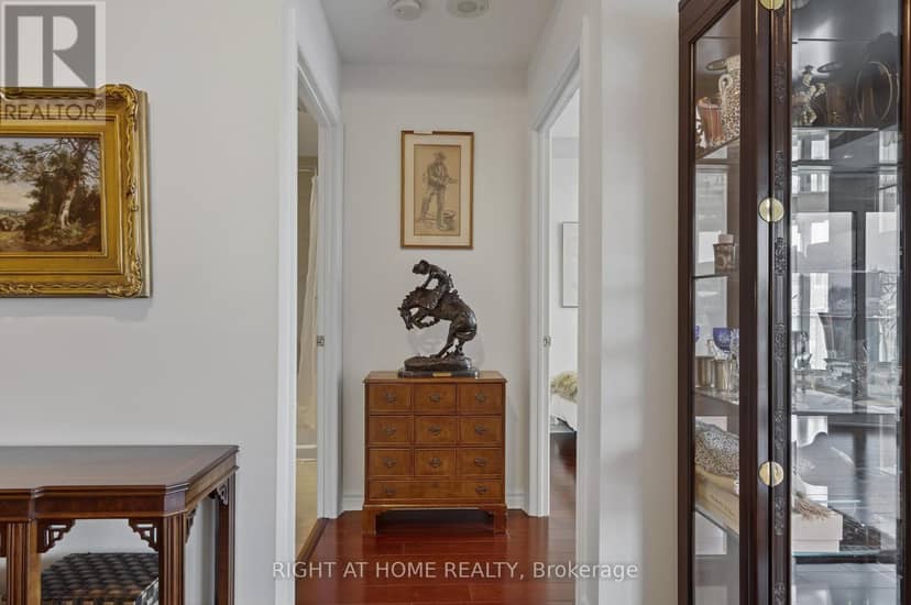 409 - 6 Toronto Street — photo 16 of 28