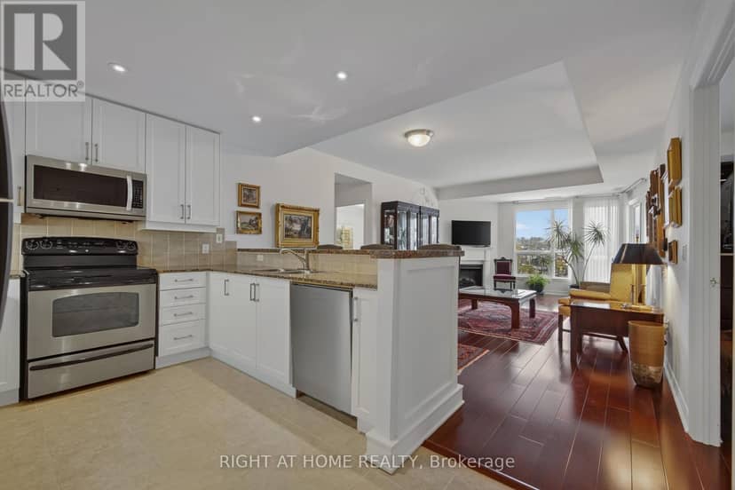 409 - 6 Toronto Street — photo 11 of 28