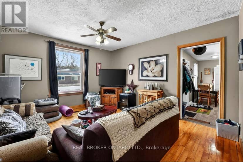 53-55 Wellington Street — photo 13 of 40