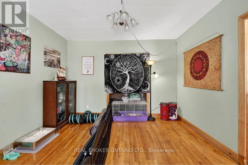 53-55 Wellington Street — photo 15 of 40