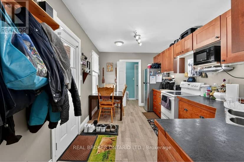 53-55 Wellington Street — photo 29 of 40