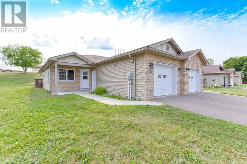 528B Wellington Street, Bonnechere Valley