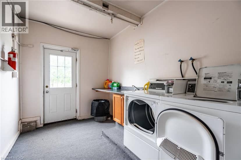 154-156 FREELTON Road — photo 10 of 22