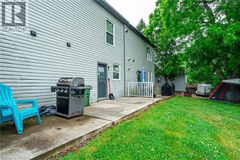 154-156 FREELTON Road — photo 14 of 22