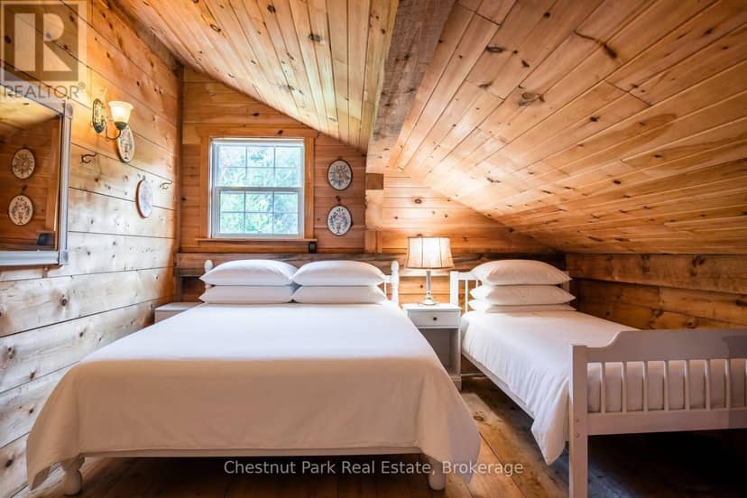 102 Sherwood Acres Drive — photo 17 of 40