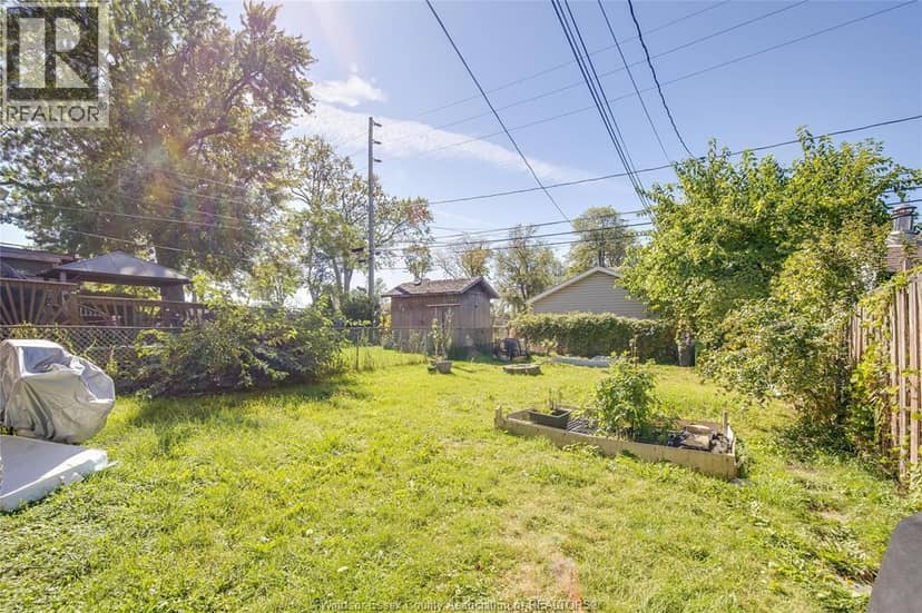1249 Marentette Avenue — photo 33 of 36