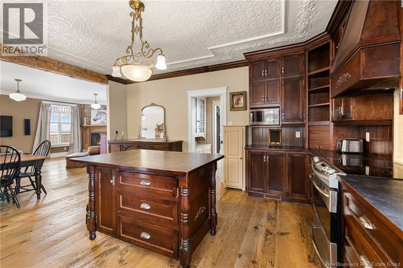 129 Ammon Road — photo 6 of 40
