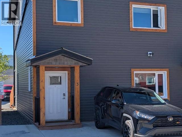 3-160 Leota Street — photo 2 of 18