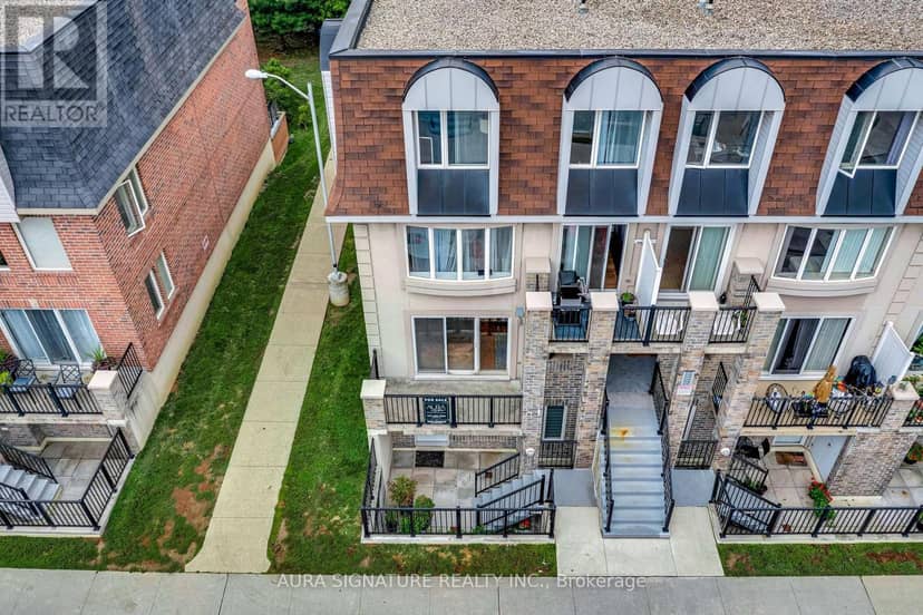 2142 - 105 George Appleton Way — photo 3 of 34