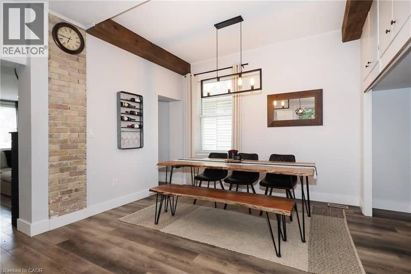 19 DOUGLAS Street — photo 16 of 40