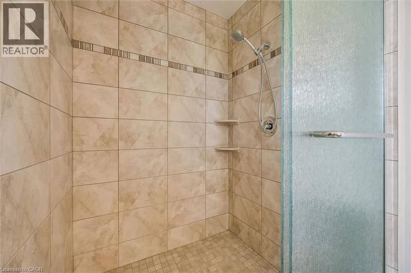 31 TOWNSEND Drive Unit# 70 — photo 26 of 40