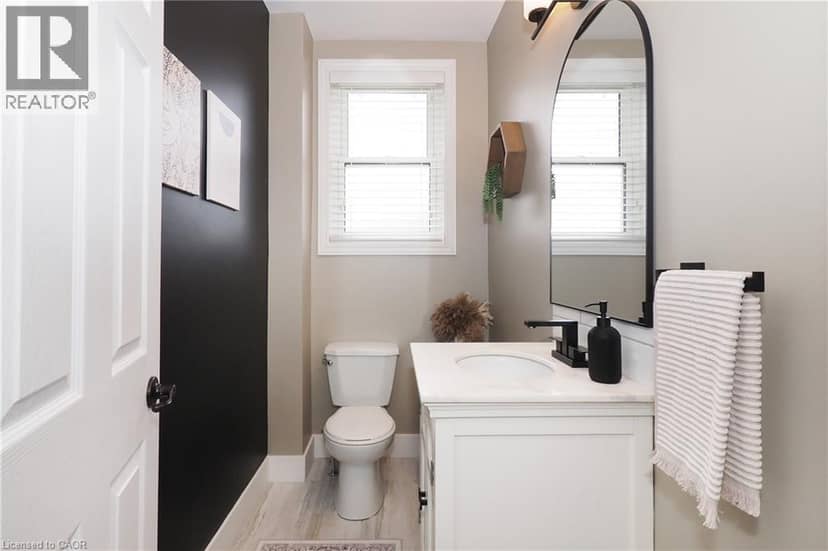 19 DOUGLAS Street — photo 18 of 40