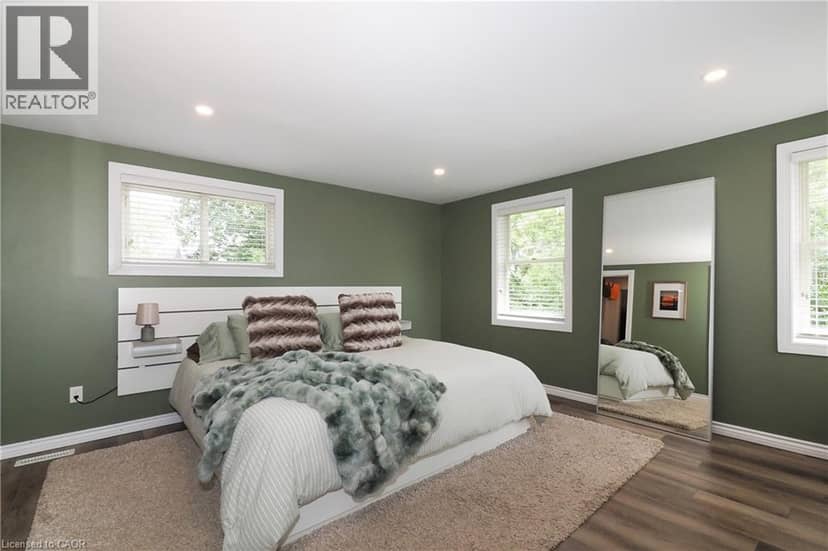 19 DOUGLAS Street — photo 20 of 40