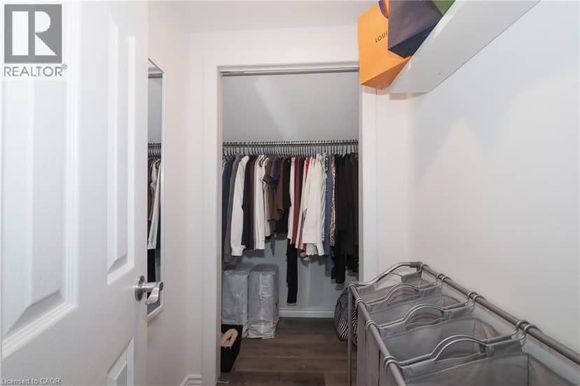 19 DOUGLAS Street — photo 25 of 40