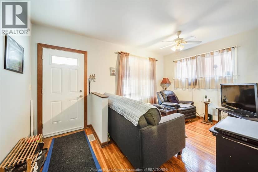 1249 Marentette Avenue — photo 22 of 36