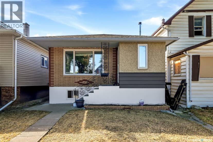 1321 Victoria AVENUE, Regina