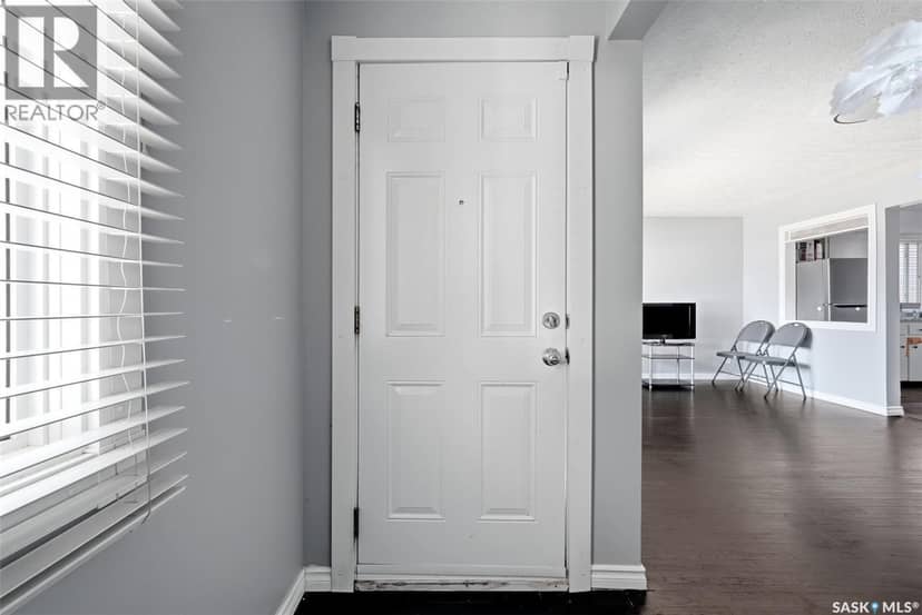 1321 Victoria AVENUE, Regina, photo 3