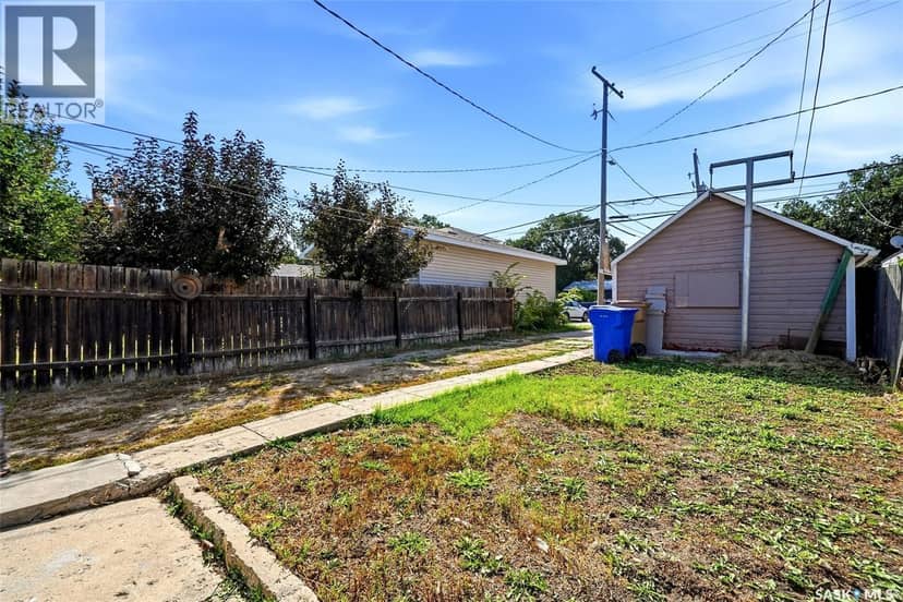 1321 Victoria AVENUE — photo 32 of 33