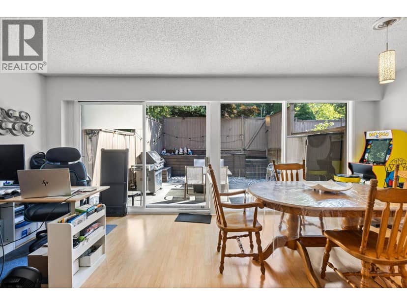 9010 CENTAURUS CIRCLE, Burnaby, photo 2