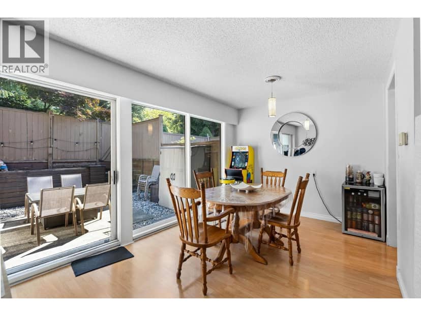 9010 CENTAURUS CIRCLE, Burnaby, photo 3