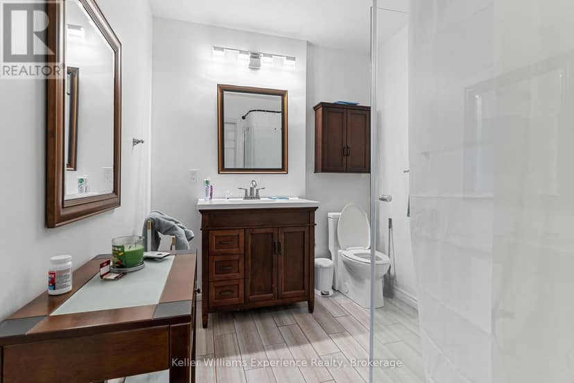 314 8th Street E — photo 34 of 40