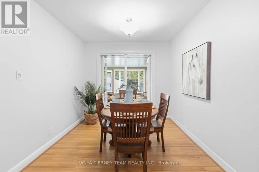 264 Baldwin Street — photo 11 of 40