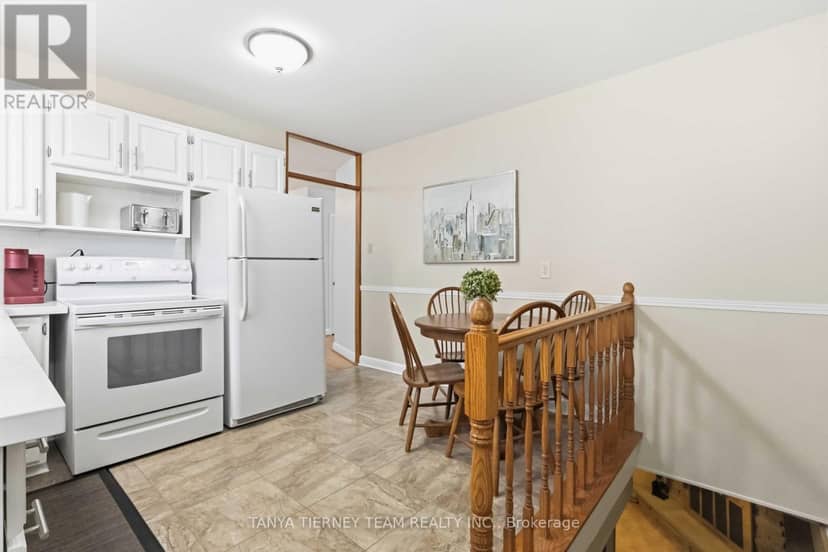 264 Baldwin Street — photo 14 of 40