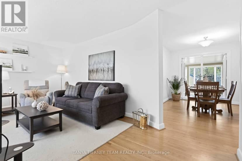 264 Baldwin Street — photo 6 of 40