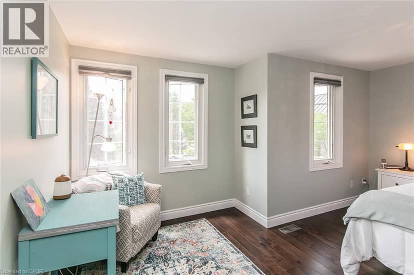 28 AHRENS Street W Unit# D — photo 26 of 40