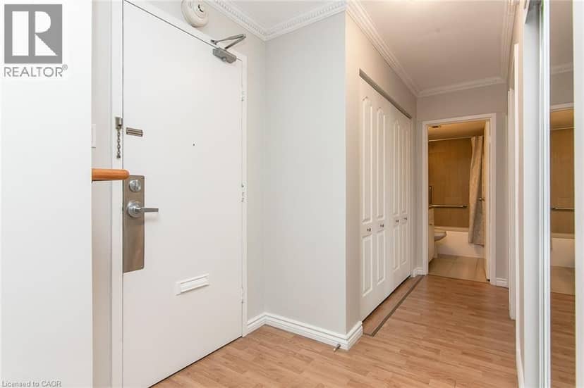 24 MIDLAND Drive Unit# 402 — photo 11 of 40