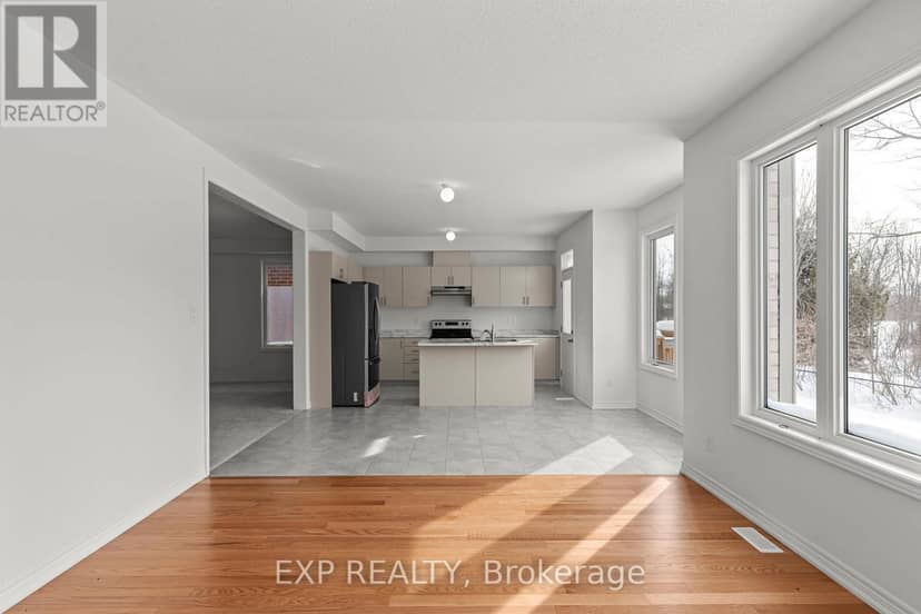 52 Baycroft Boulevard — photo 6 of 21