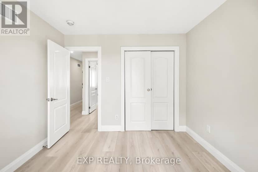 129 St George Street — photo 21 of 37