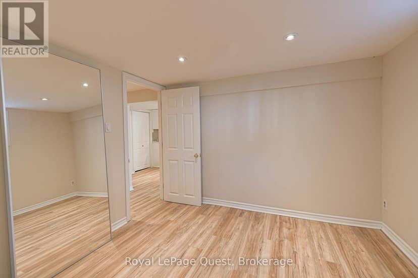401 Mississaga Street W — photo 32 of 40