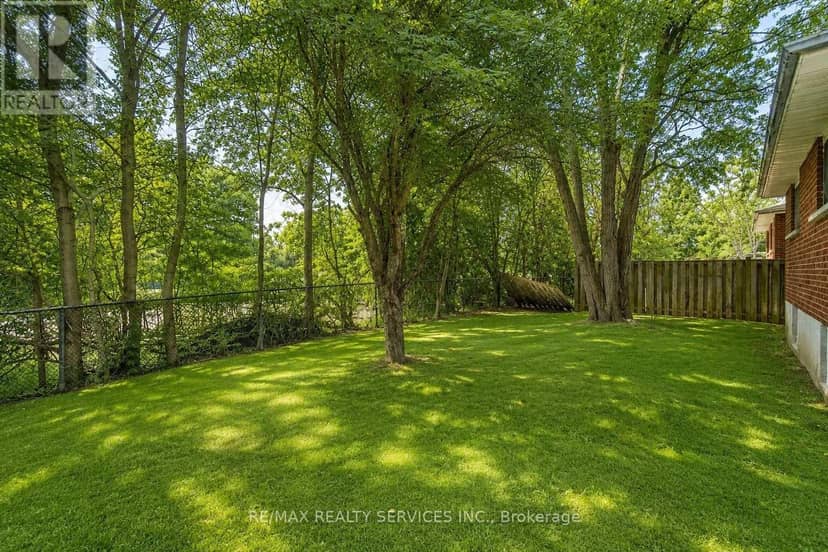 70 Montjoy Crescent — photo 28 of 29