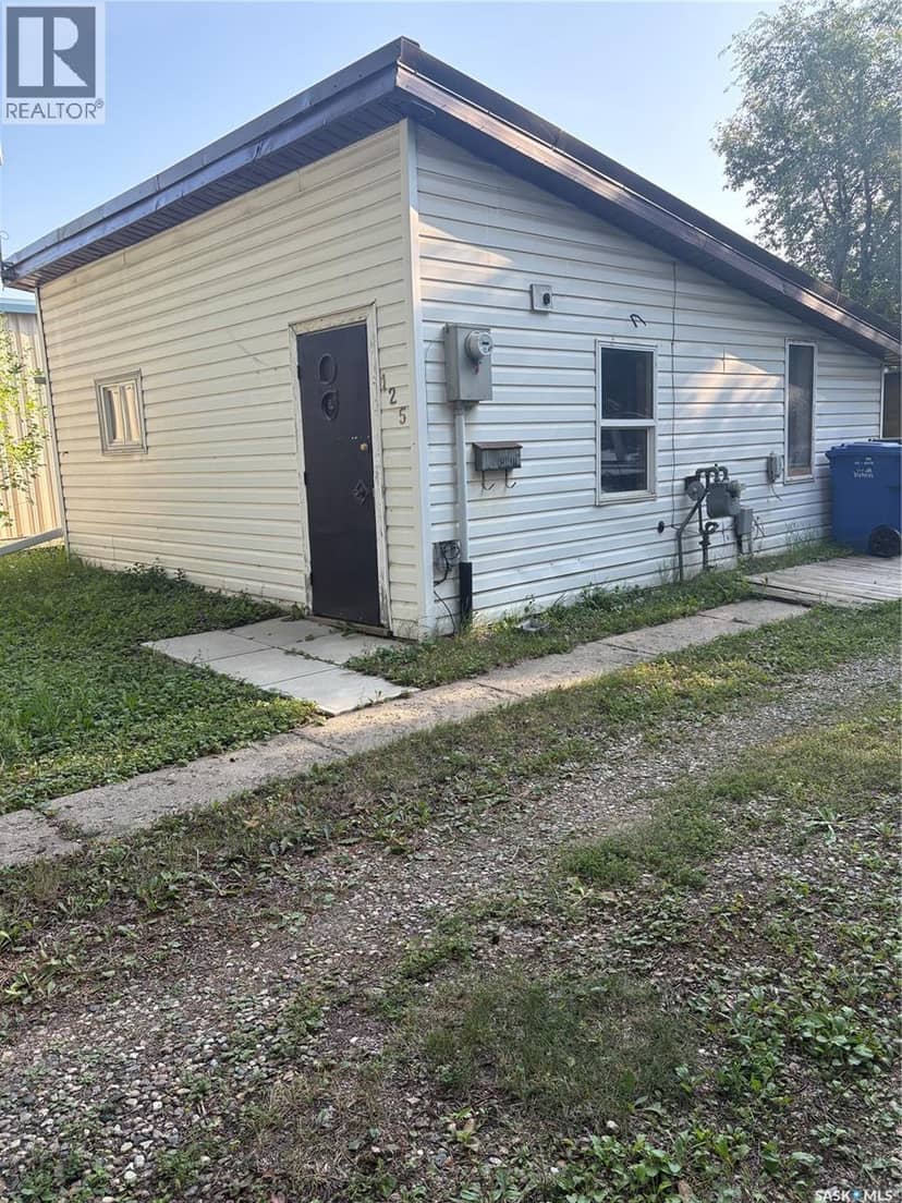 125 Myrtle AVENUE, Yorkton, photo 2