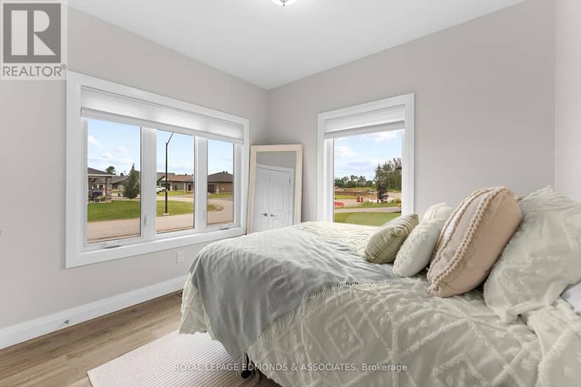 39 Morrison Drive — photo 25 of 40