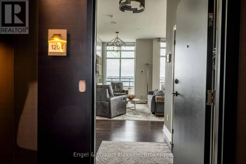 1204 - 55 Yorkland Boulevard, Brampton, photo 6