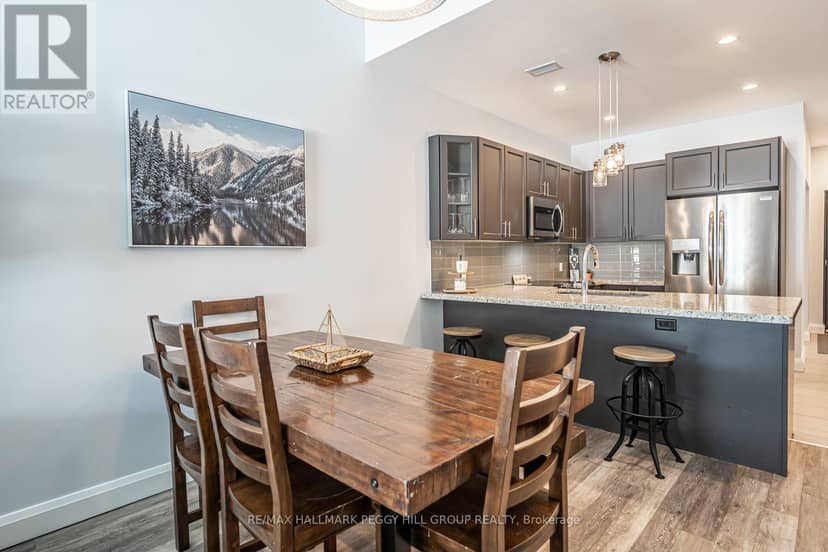 503 - 80 Horseshoe Boulevard — photo 5 of 21