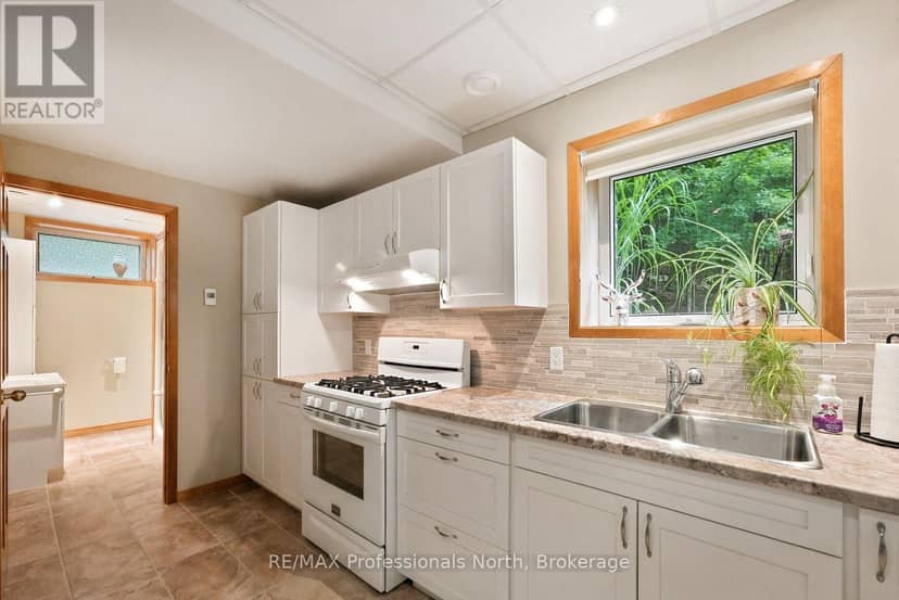 202 Sunnyside Street — photo 23 of 40