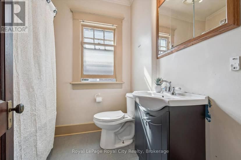 22 Boult Avenue — photo 32 of 40