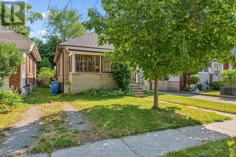 22 Boult Avenue — photo 8 of 40