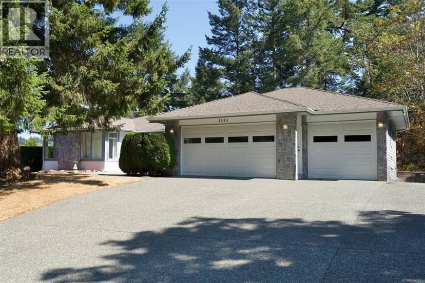 1084 Valewood Trail, Saanich
