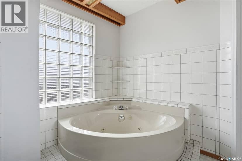 10 Meadow BAY — photo 37 of 40
