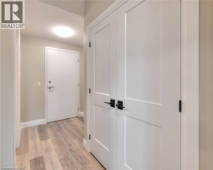 33 MURRAY Court Unit# 5 — photo 6 of 28