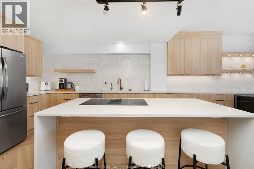 515 RIVERSIDE DRIVE West Unit# 1701 — photo 11 of 40